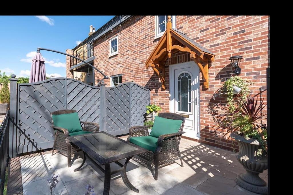 Luxury Retreat In Lincolnshire With Hot Tub Apartment