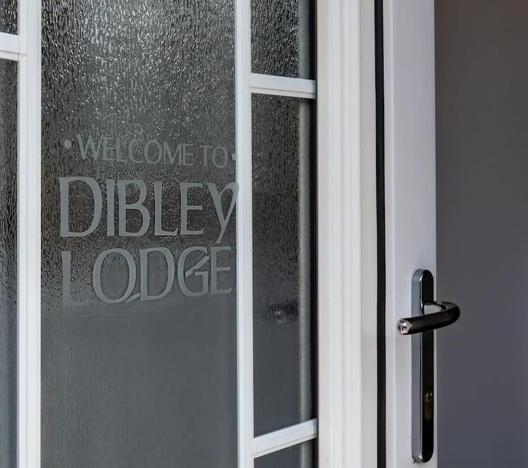 Luxury Retreat In Lincolnshire With Hot Tub Apartment Cranwell